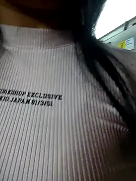 Snapshot of shannon_kinne_ chatting on November 15, 10:45 am shannon kinne online show from November 15, 10:45 am