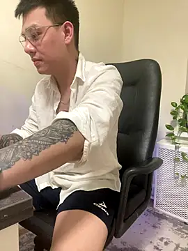 latava online show from January 8, 5:26 pm