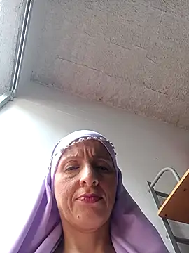 Aafsha  online show from February 4, 8:25 pm