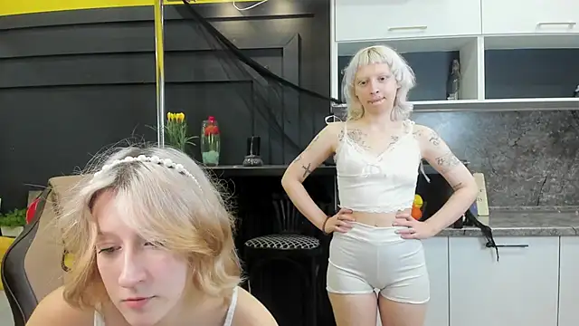 LollyMi online show from November 11, 1:22 pm