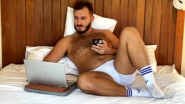 Snapshot of mrmaxiy chatting on May 27, 8:11 am mrmaxiy online show from May 27, 8:11 am
