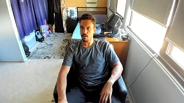 CassiusJohnson online show from October 14, 1:17 am