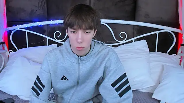 MarkBranston online show from February 5, 3:49 pm