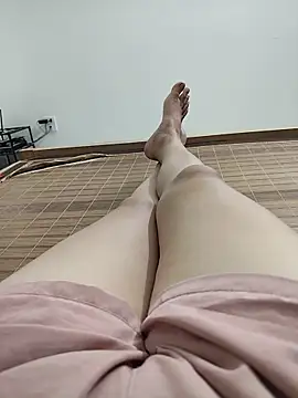 Snapshot of Mymy_love91 chatting on June 3, 2:33 pm Mymy love91 online show from June 3, 2:33 pm