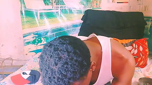 EbonyTiger69 online show from April 15, 9:15 pm