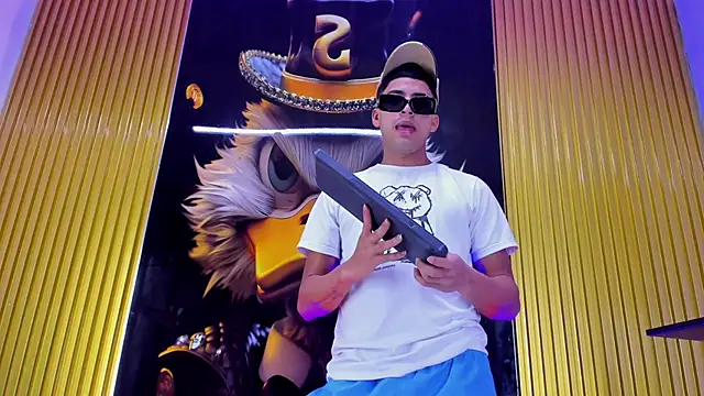 Play boys Hot2 online show from November 2, 11:56 am