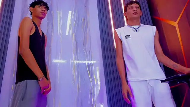 Play boys Hot2 online show from November 5, 12:49 pm