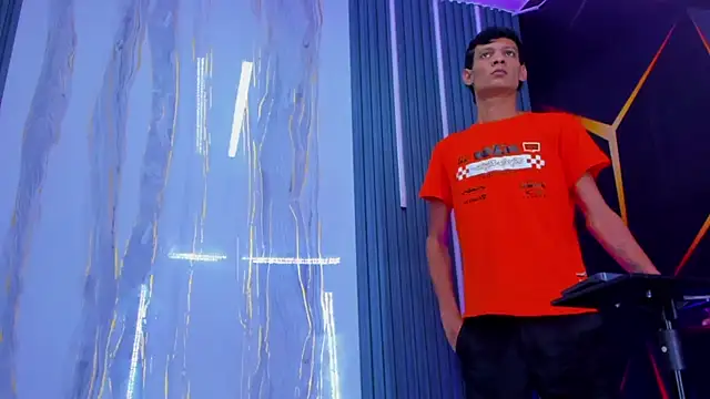 Play boys Hot2 online show from November 6, 12:28 pm