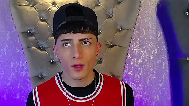 MateoMitchell online show from October 23, 6:02 am