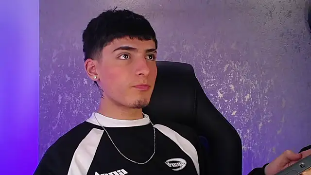 MateoMitchell online show from November 24, 5:29 am