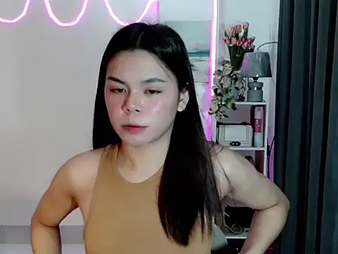 Snapshot of buttycamillex chatting on February 17, 6:25 pm buttycamillex online show from February 17, 6:25 pm