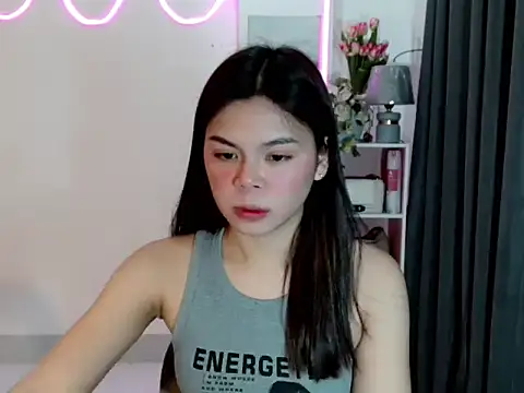 Snapshot of buttycamillex chatting on February 19, 4:47 pm buttycamillex online show from February 19, 4:47 pm