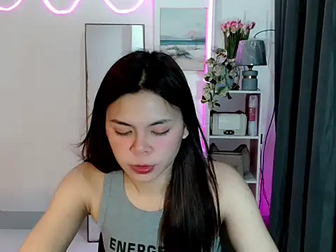 Snapshot of buttycamillex chatting on February 21, 8:43 pm buttycamillex online show from February 21, 8:43 pm