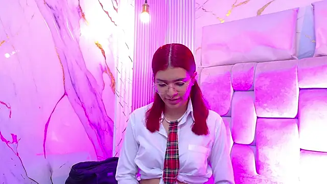 KiraRuby online show from November 27, 2:30 pm