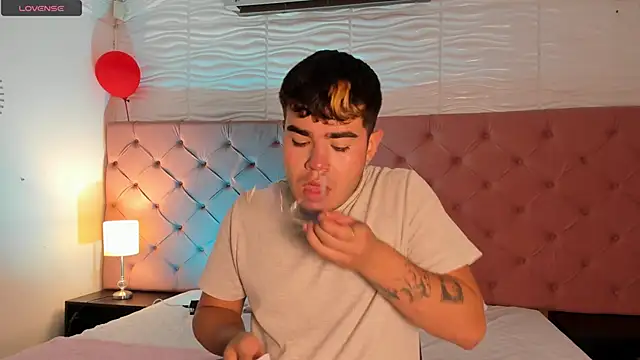 thiago occonor online show from November 8, 8:29 pm