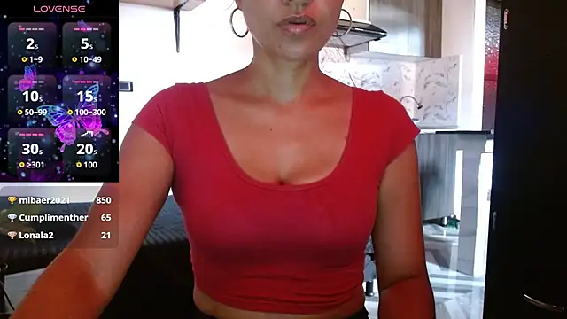Snapshot of Seductress_Malia chatting on June 30, 3:57 pm Seductress Malia online show from June 30, 3:57 pm