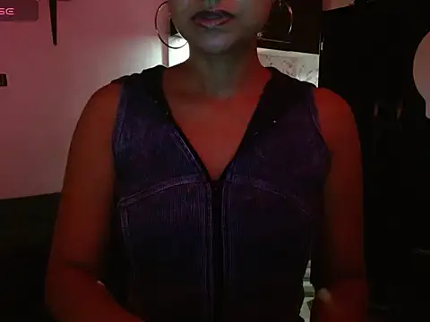 Snapshot of Seductress_Malia chatting on July 25, 2:36 pm Seductress Malia online show from July 25, 2:36 pm
