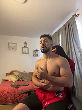 Snapshot of Ezzio_Scolaro chatting on January 18, 9:18 pm Ezzio Scolaro online show from January 18, 9:18 pm