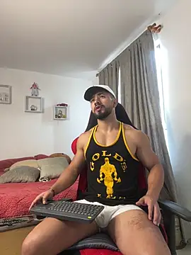 Snapshot of Ezzio_Scolaro chatting on February 15, 1:31 pm Ezzio Scolaro online show from February 15, 1:31 pm