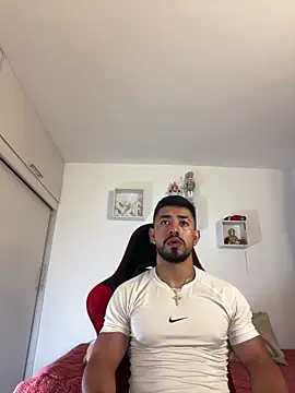 Ezzio Scolaro online show from April 9, 11:32 pm