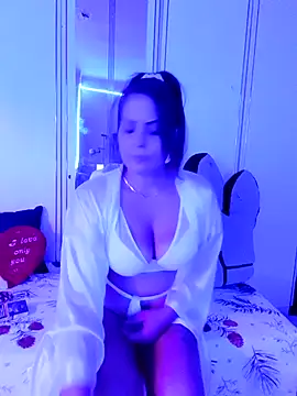 Snapshot of KRISZTIN1987 chatting on October 8, 6:33 am KRISZTIN1987 online show from October 8, 6:33 am