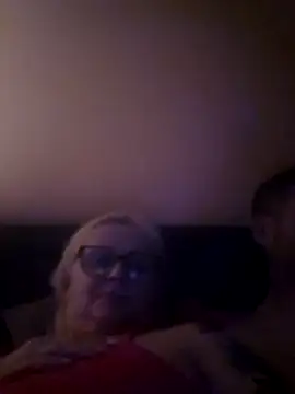 NieMaJazdyBezGwiazdy7883 online show from November 4, 5:39 am