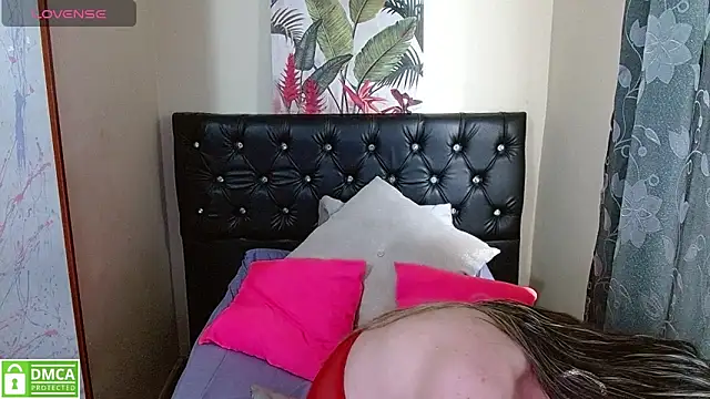 Snapshot of Cynthi-Sweet chatting on January 12, 4:56 pm Cynthi-Sweet online show from January 12, 4:56 pm