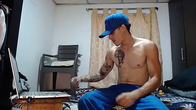 Snapshot of imsammytop chatting on February 7, 11:08 pm imsammytop online show from February 7, 11:08 pm