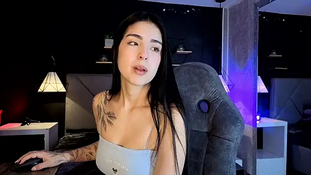 giapearl25 online show from November 7, 1:22 pm