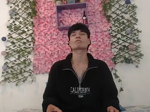 alex russo   online show from October 17, 3:20 am