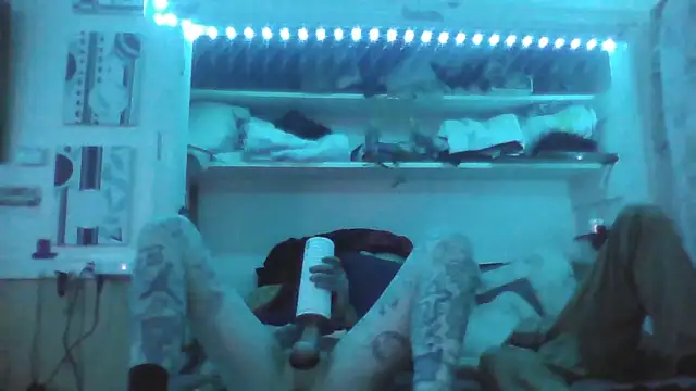 SWAGGDaddy93 online show from April 8, 7:30 am