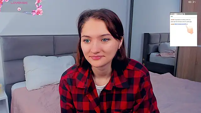 LorrieDegonia online show from October 9, 4:10 am