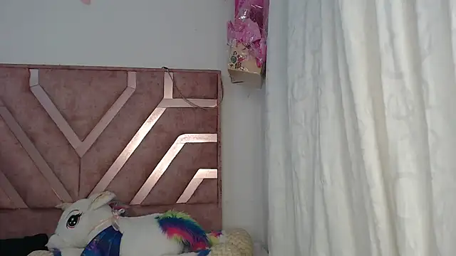 Snapshot of Rose_Baker- chatting on October 14, 3:51 am Rose Baker- online show from October 14, 3:51 am