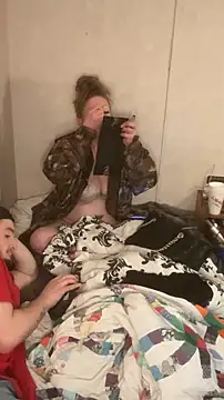 amandatheblondewife online show from February 3, 6:40 am