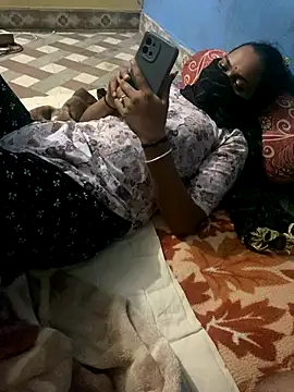 Indianhotgirl9 online show from October 9, 5:22 pm