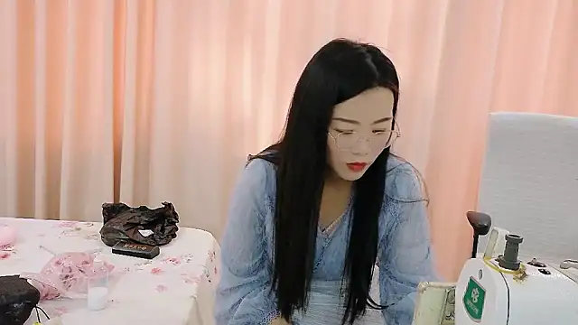 CCOO520 online show from November 6, 4:13 am