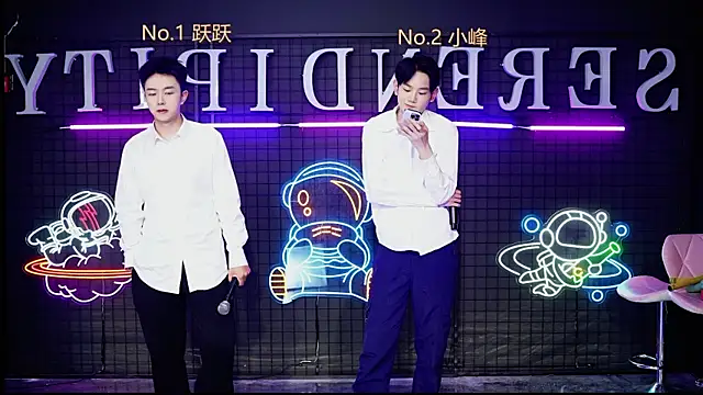 Boygayhouse online show from October 7, 5:15 am