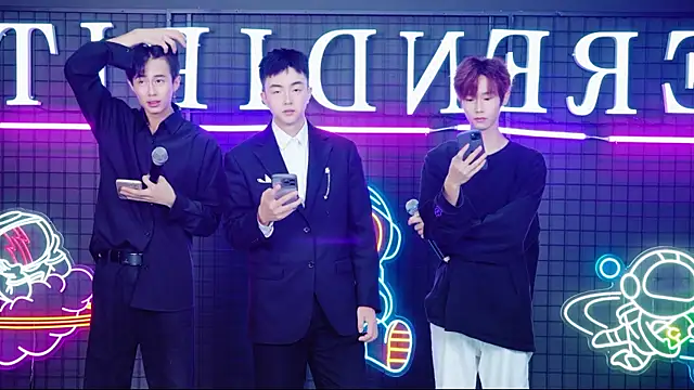 Boygayhouse online show from October 19, 8:15 am