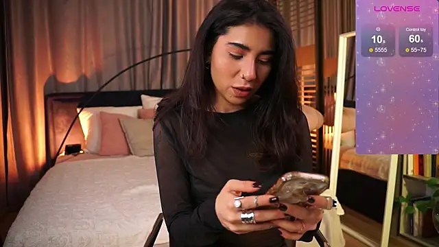 Snapshot of YokoKoko_ chatting on November 11, 5:29 am YokoKoko online show from November 11, 5:29 am