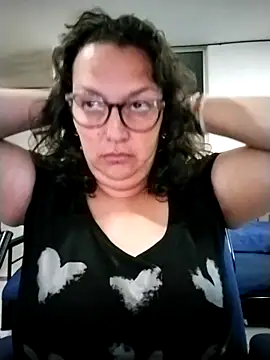 -saraqueen- online show from October 21, 2:51 pm