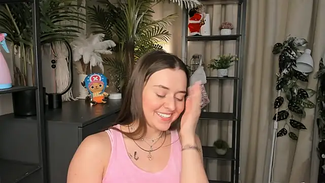 ThelmaJusto online show from February 2, 4:27 pm