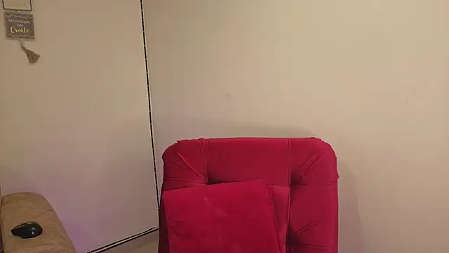 Catherine     online show from November 13, 2:10 am