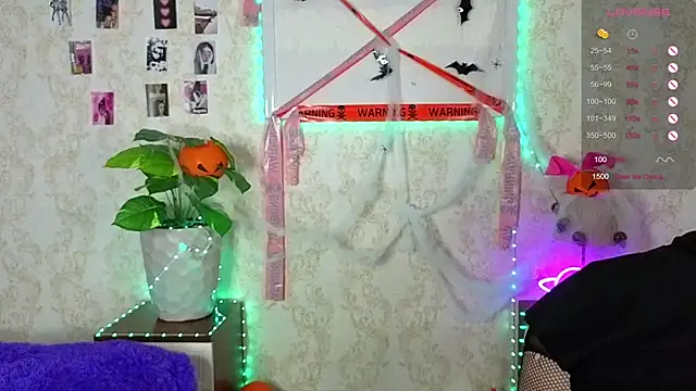 JeeringTickler online show from November 3, 6:09 pm