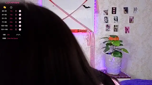 JeeringTickler online show from November 5, 6:52 pm