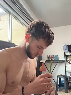 Snapshot of noah_red chatting on November 19, 2:06 pm noah red online show from November 19, 2:06 pm