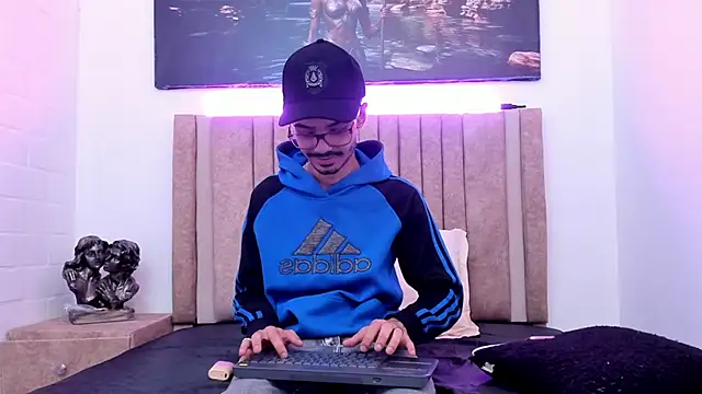 Timothe Evans online show from January 7, 3:53 am