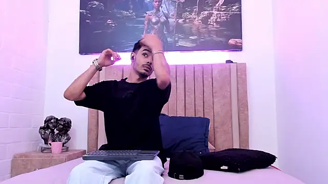 Timothe Evans online show from January 9, 4:37 am