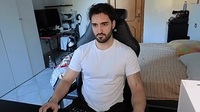 Al3xox02 online show from February 21, 12:17 pm