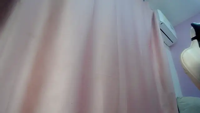 Snapshot of cielooo_ chatting on April 5, 3:36 am cielooo online show from April 5, 3:36 am