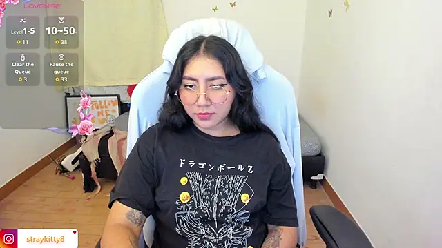 LoveLyy- online show from October 12, 3:49 am